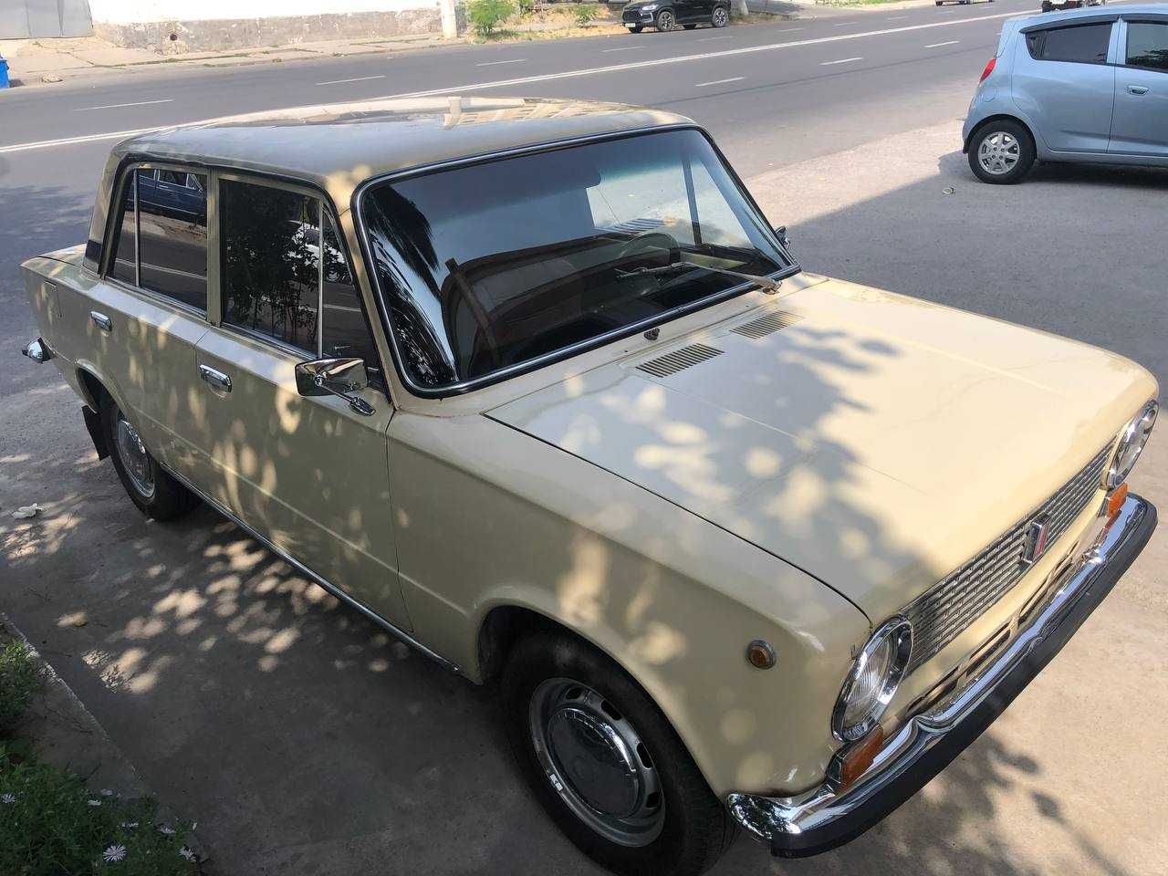 Vaz 2101 Jiguli yurib turgan moshina holati alo
