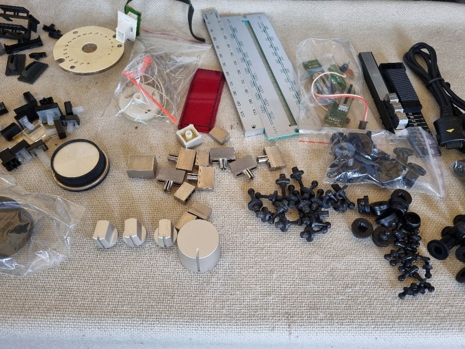 Pachet dif Butoane Blaupunkt, Accesorii , etc.