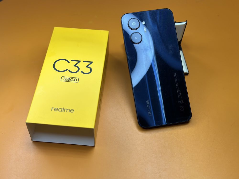 Телефон Realme c33