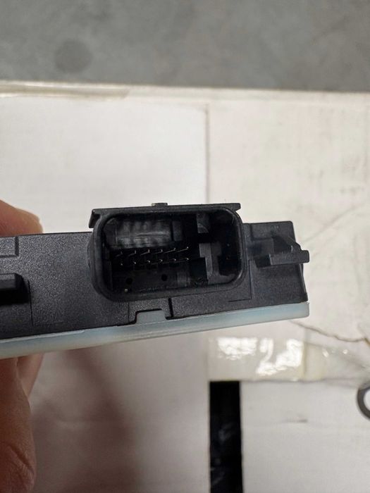 Сензор мъртва зона / Радар сензор в броня БМВ Г60 Г70 У06 У11 Г05 фейс