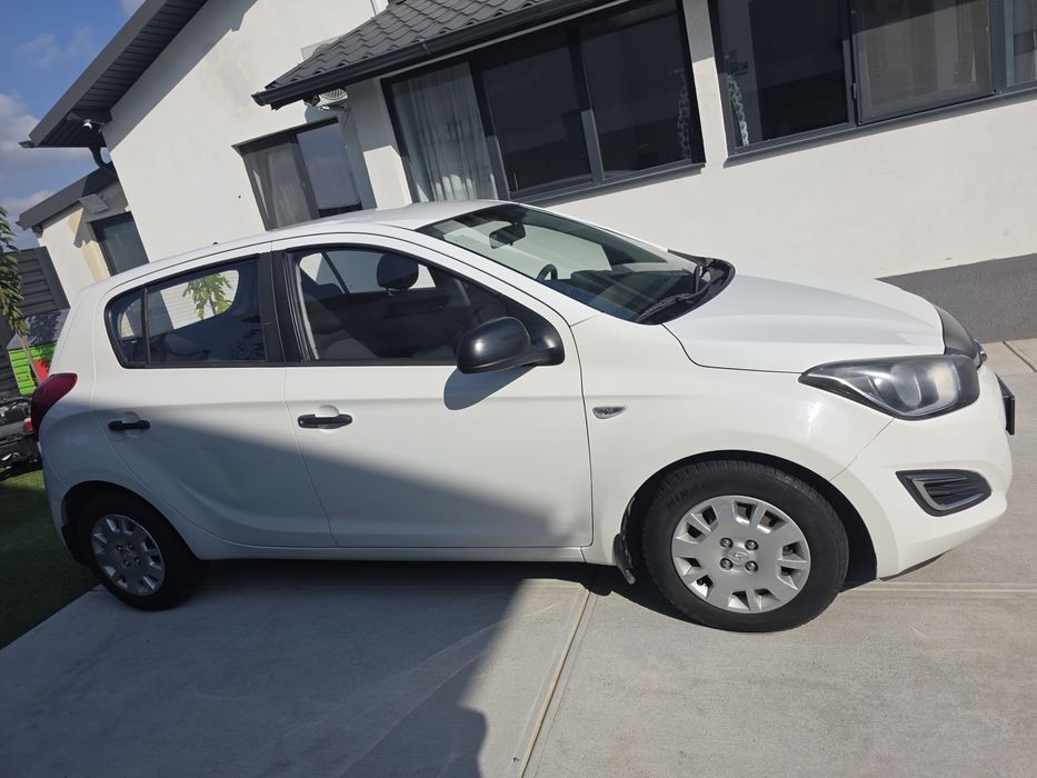 Vand  sau achimb Hyundai i20