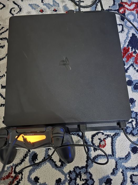 Playstation 4 Slim 1TB