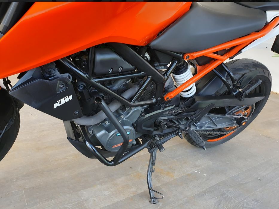 Motocicleta KTM DUKE 125