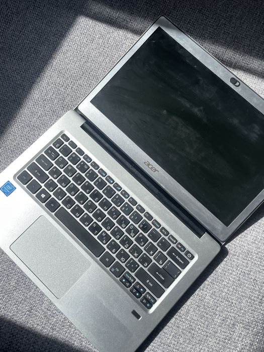 Продаю Acer Swift SF113-31