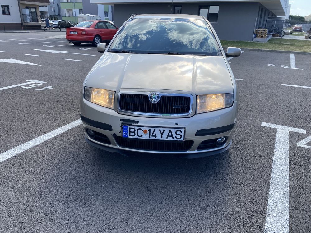 De vinzare Skoda fabia an 2005