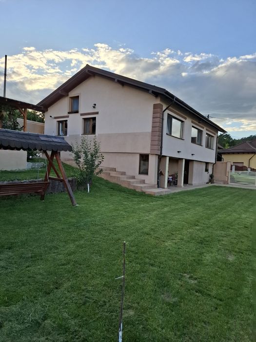 Casa de Vânzare  in Rm Valcea