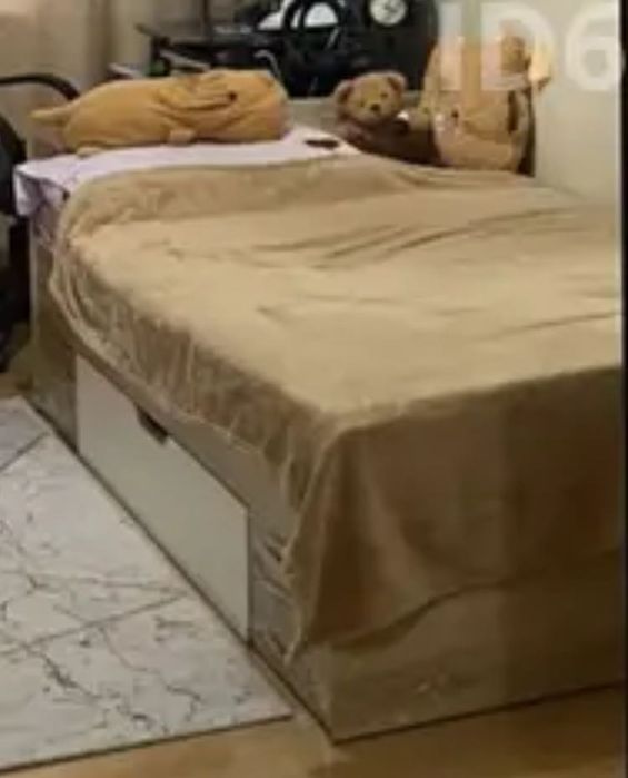 Продам односпальную кровать