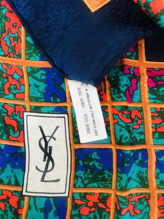 Esarfa YvesSaintLaurent autentica