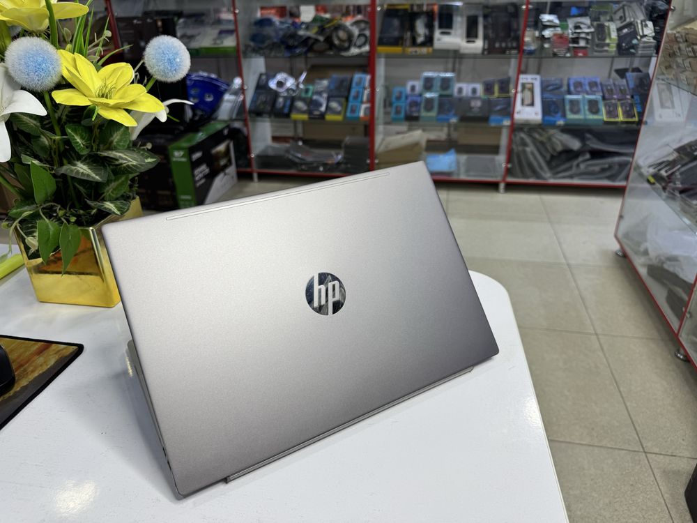 hp pavilion metal korpus patsvetka bor core i7 videokartaligidan keldi