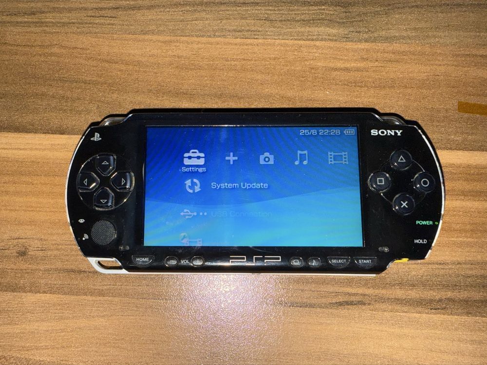 Sony Psp 1004 - отлична конзола за ретро гейминг