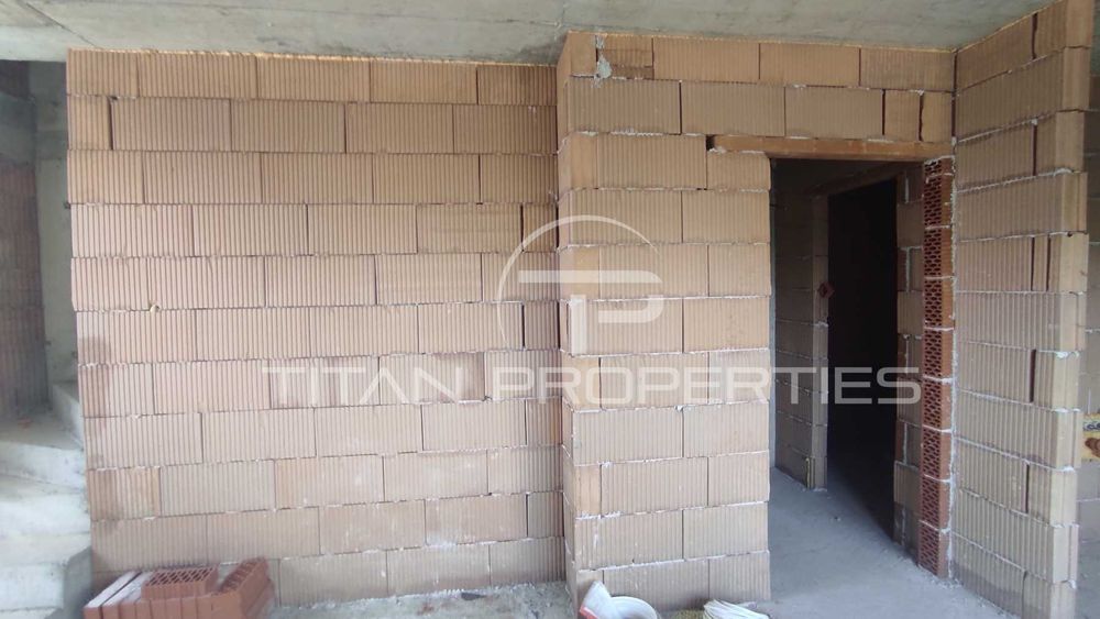 Продава се Многостаен апартамент в Пловдив, Кючук Париж - 158 кв.м за 1425 €/кв.м - Снимка #1