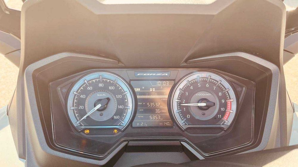 Honda Forza 350 - 2024 cu 5400km