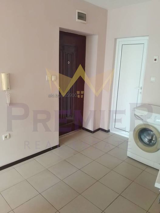 Дава се под наем Едностаен апартамент в Варна, Колхозен пазар - 25 кв.м за 178.5 € - Снимка #3