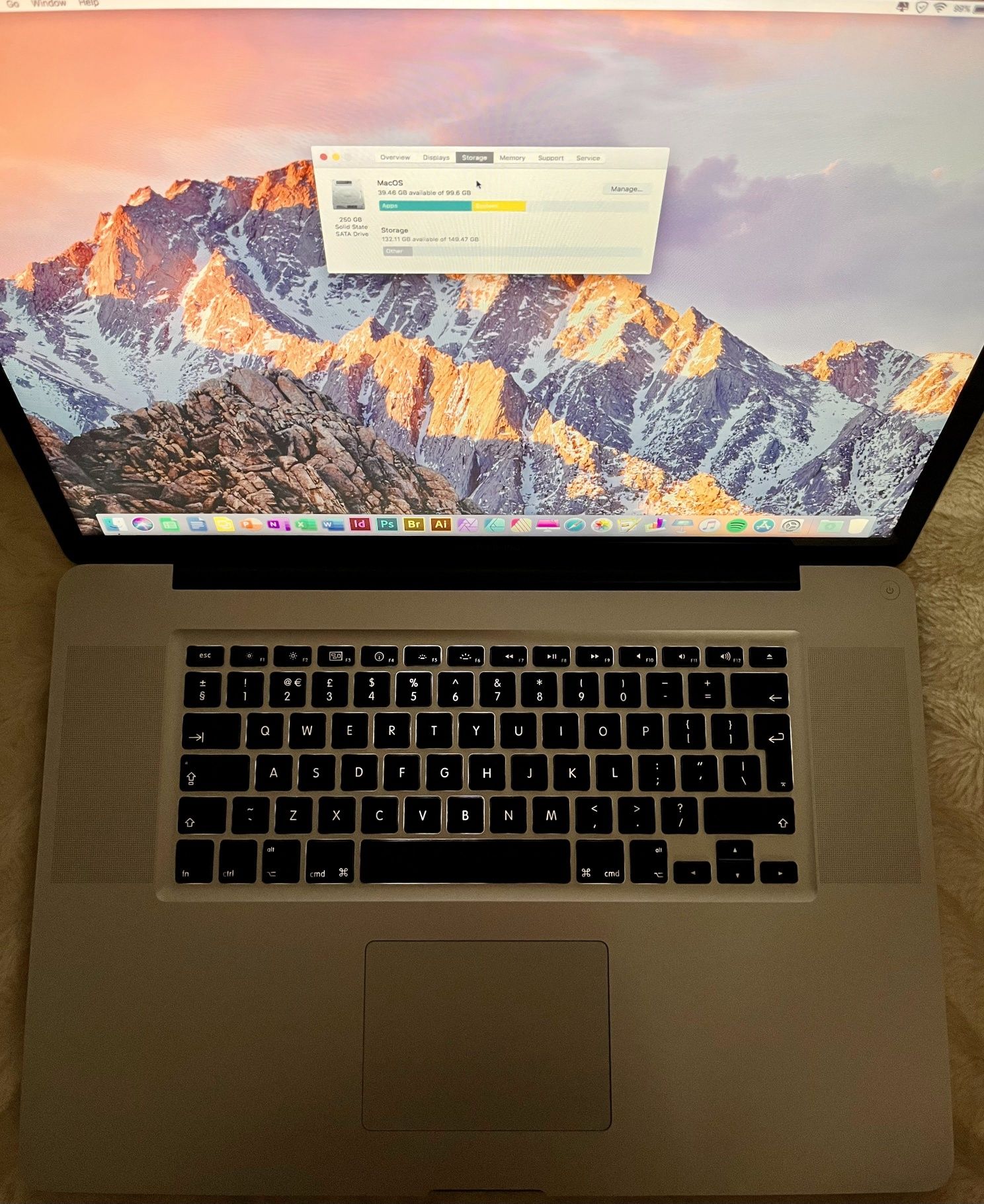 MacBook Pro 17-inch 250GB