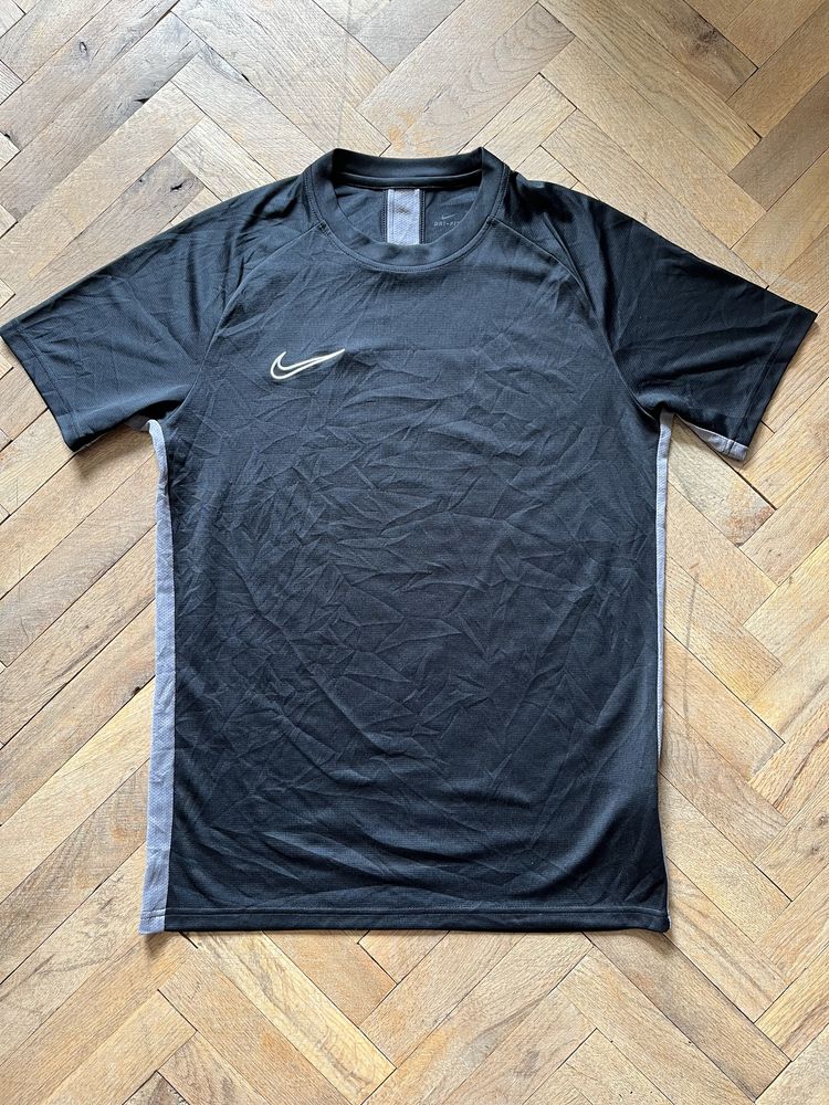 Мъжки тениски Nike Dri-Fit и Adidas