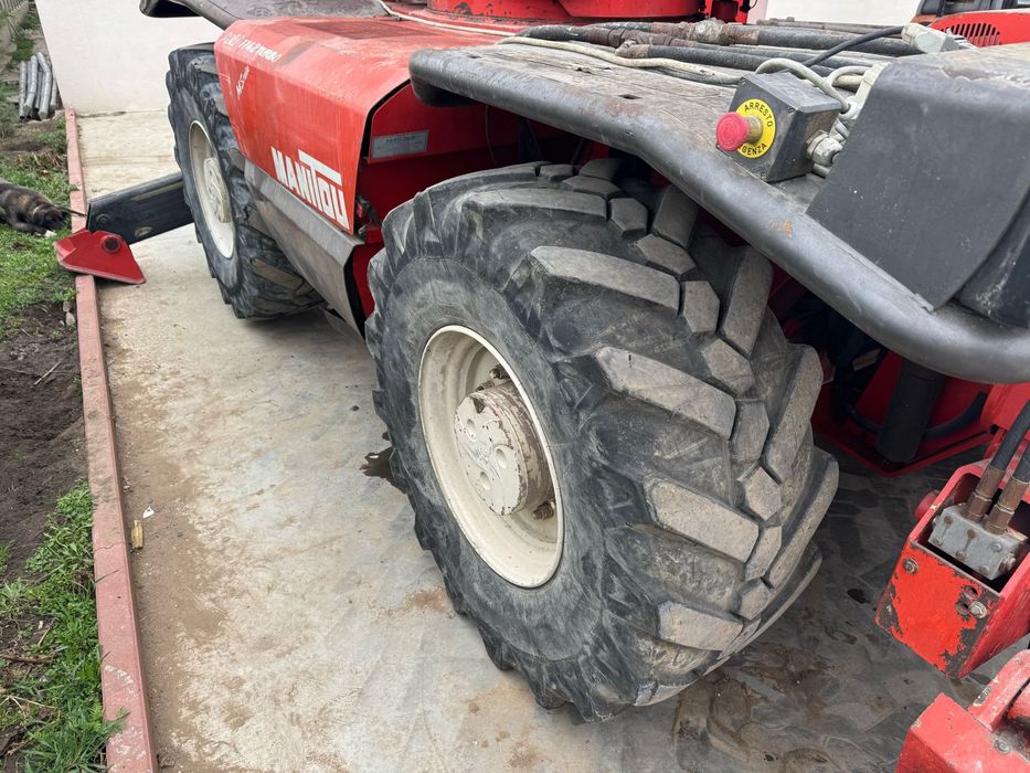 Incarcator telescopic MANITOU Rotativ 1742 Nacela cu telecomanda+Furci