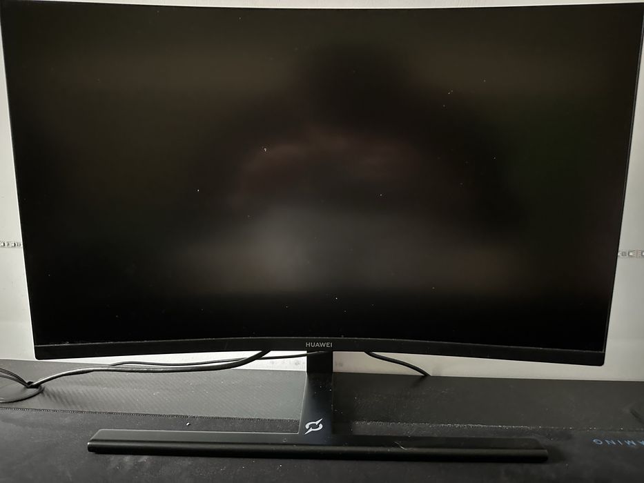 Pc lenova legion+ Monitor Huawei