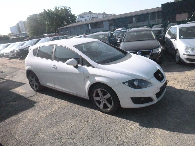 Inchiriez Mașină uz Personal, Bolt food Glovo tazz Rent a Car ieftin