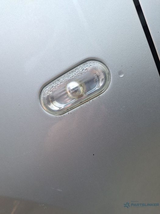 Lampa de semnalizare aripa fata VOLKSWAGEN POLO 9N_ 2001 - 20121.4 TDI AMF, BAY