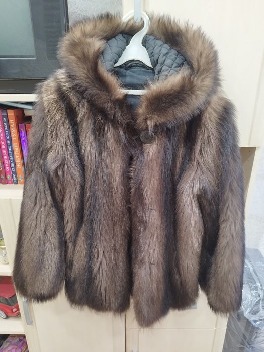 Шубка натуральный мех енот