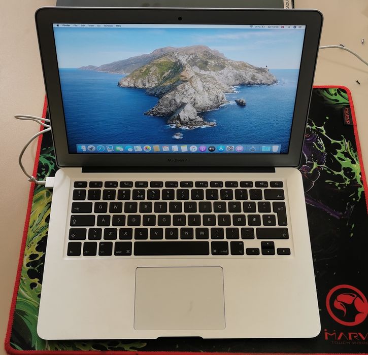 Dezmembrez MacBook air a 1466 i. 5 an 2017
