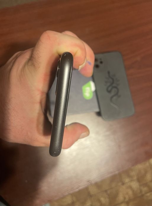 Iphone 11 128gb black черен