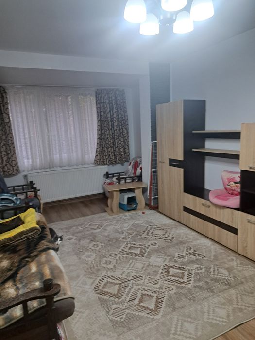 Ofertă ,Apartament  micro4 mobilat.