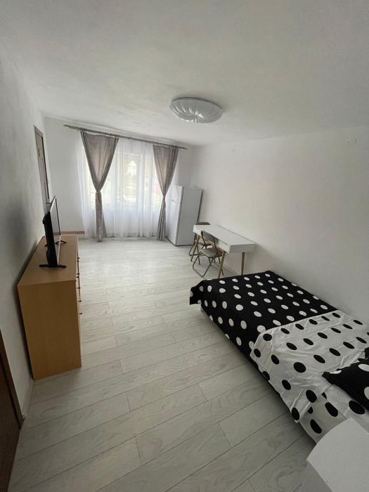 Inchiriez garsoniera confort 1