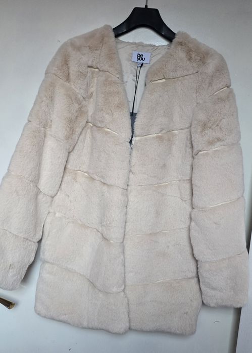 Преходни нови палта 2 бр.