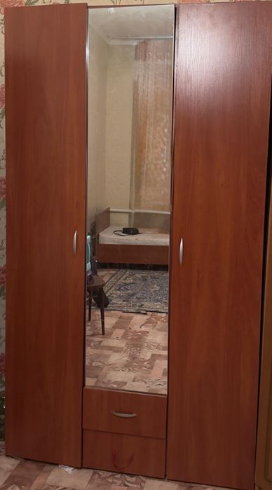 Продам шкаф состоянии хороший