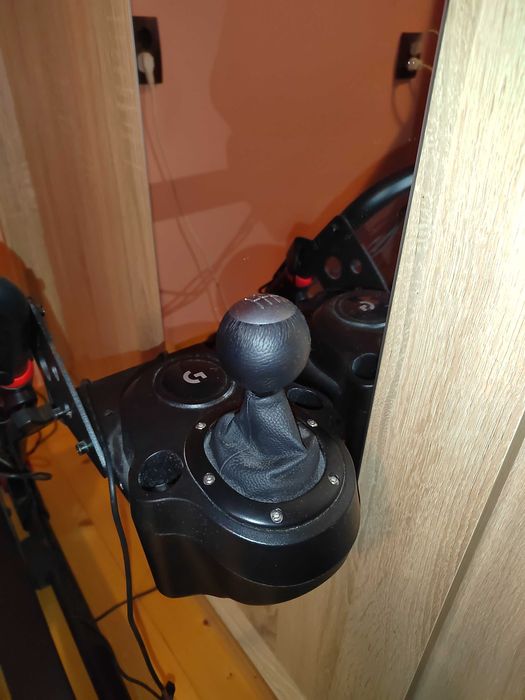 Logitech G29 Driving Force Racing Wheel Волан за PC PS 3 PS 4 PS 5