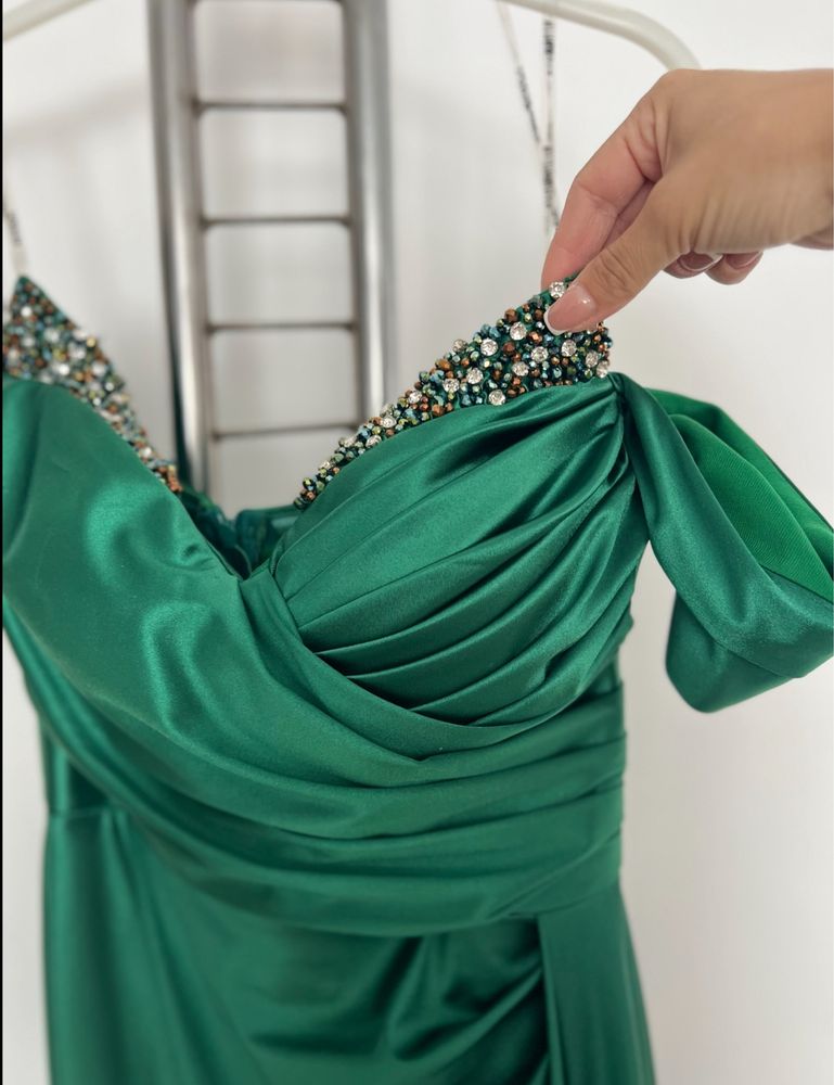 Rochie ocazie culoare verde smarald