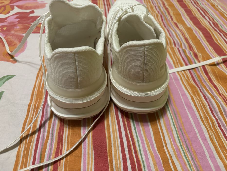 Маратонки on cloud 39 номер