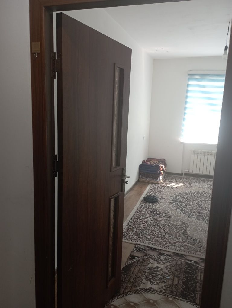 Сергели 8 худуд,Сдам Квартиру