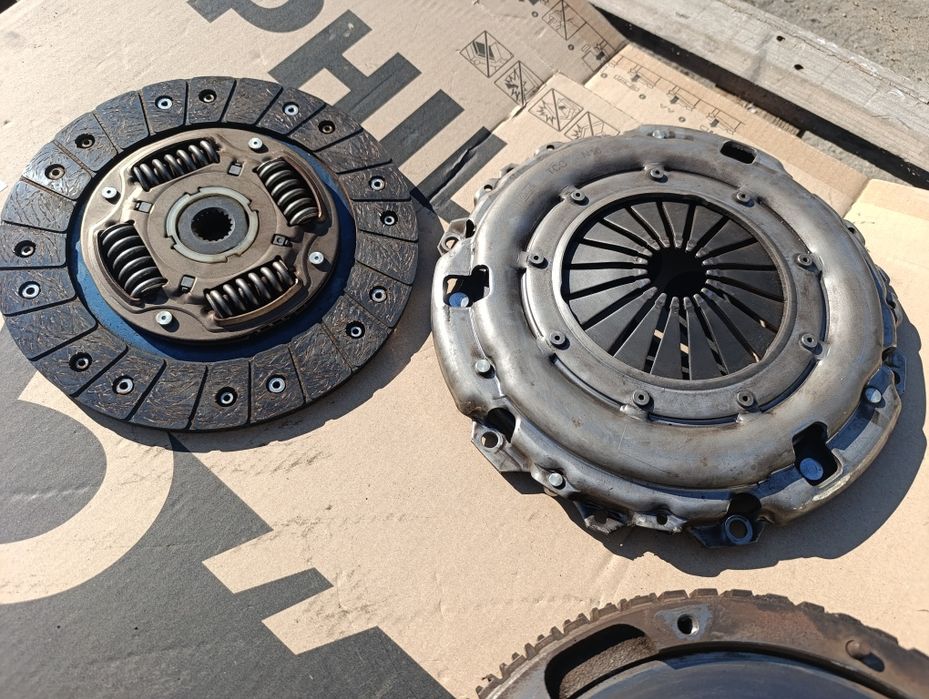 Комплект съединител 2.0 хди Пежо / Peugeot 2.0hdi