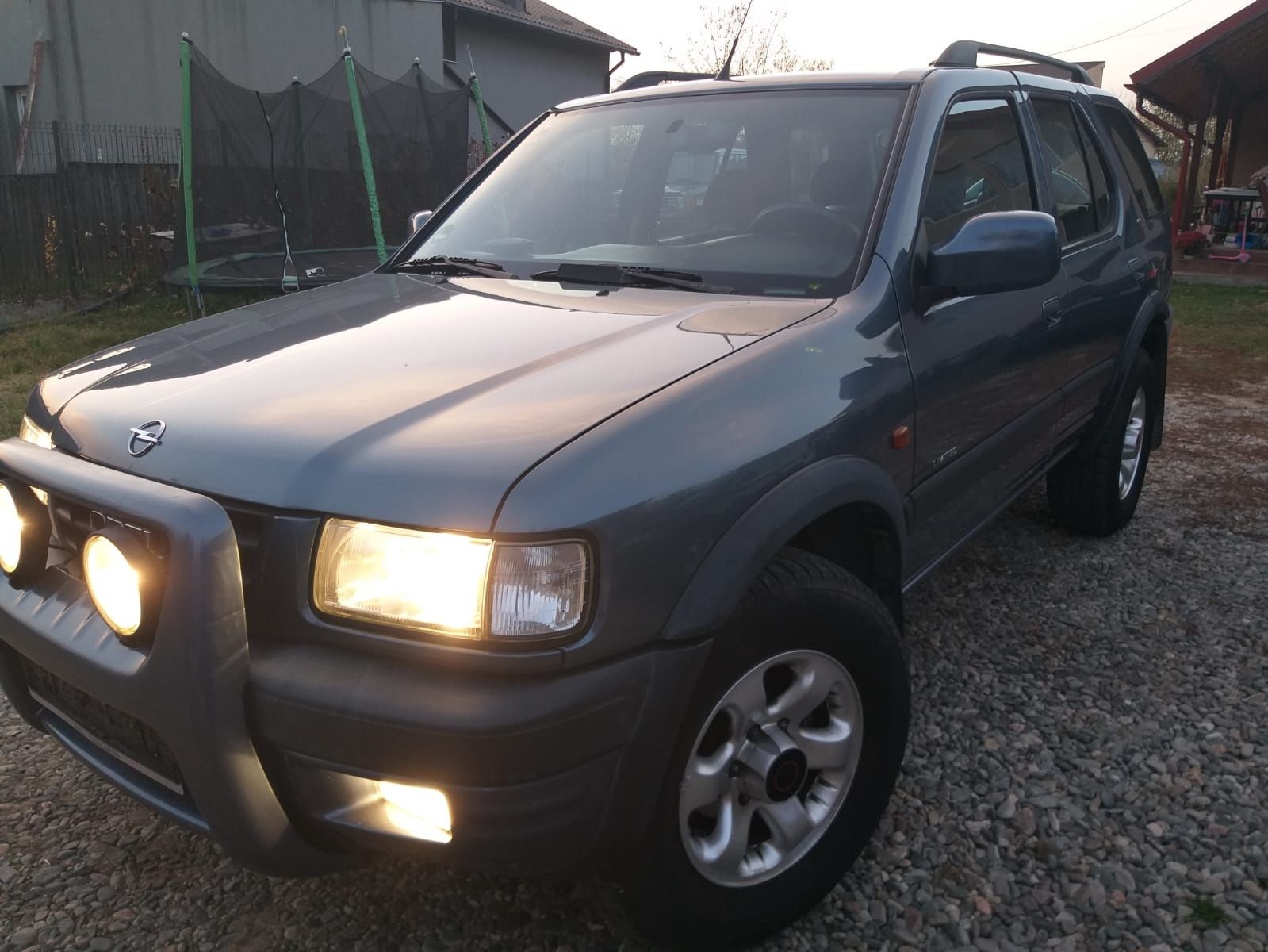 Dezmembrari dezmembrez PIESE  opel frontera b 2.2d 2002