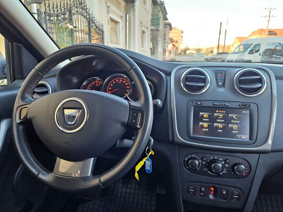 Dacia Logan 2013 Mcv 0.9 benzina special prestige clima navigație