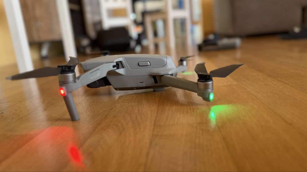 DJI Air 2 Combo – КАТО НОВ! + ПОДАРЪК Площадка за Кацане