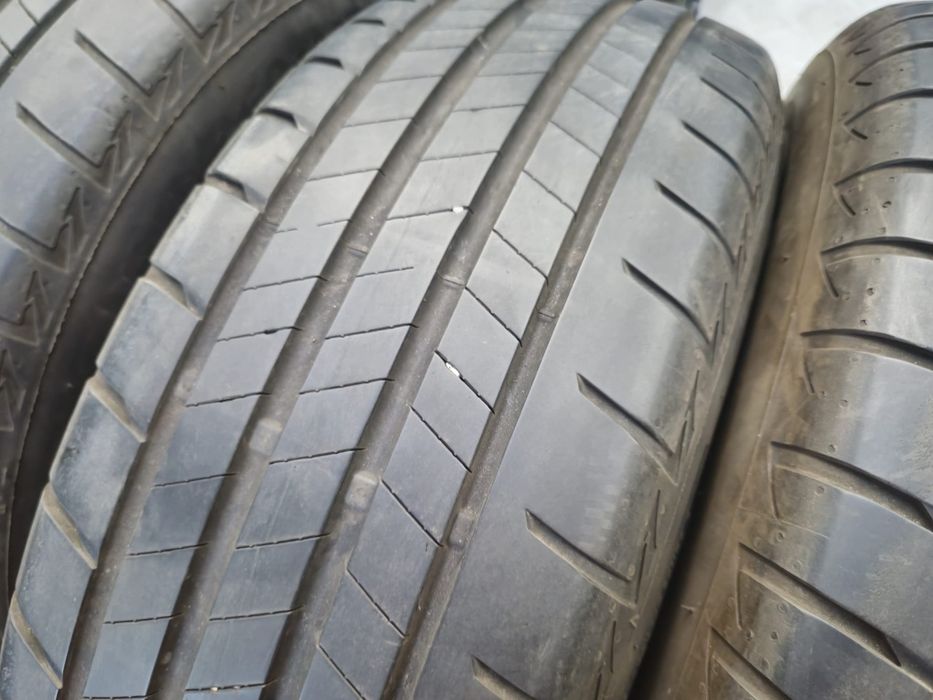 4 anvelope vara Bridgestone 225 65 17 stare buna