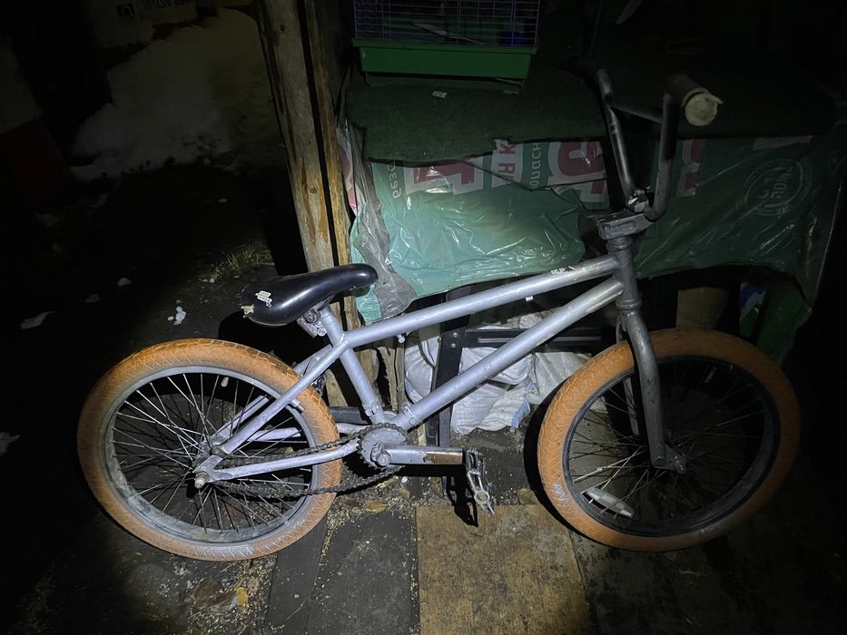 Серый беймикс аранжавые колёса