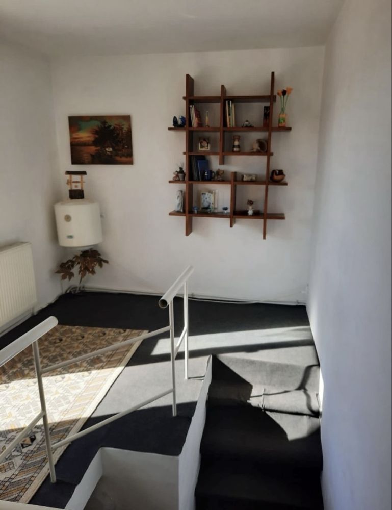 Casa cu etaj de 120mp la 300m de Mall Miroslava
