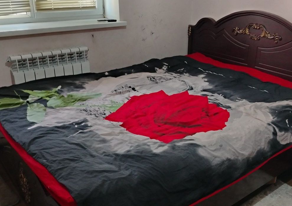 Shkaf va divan sotıladı