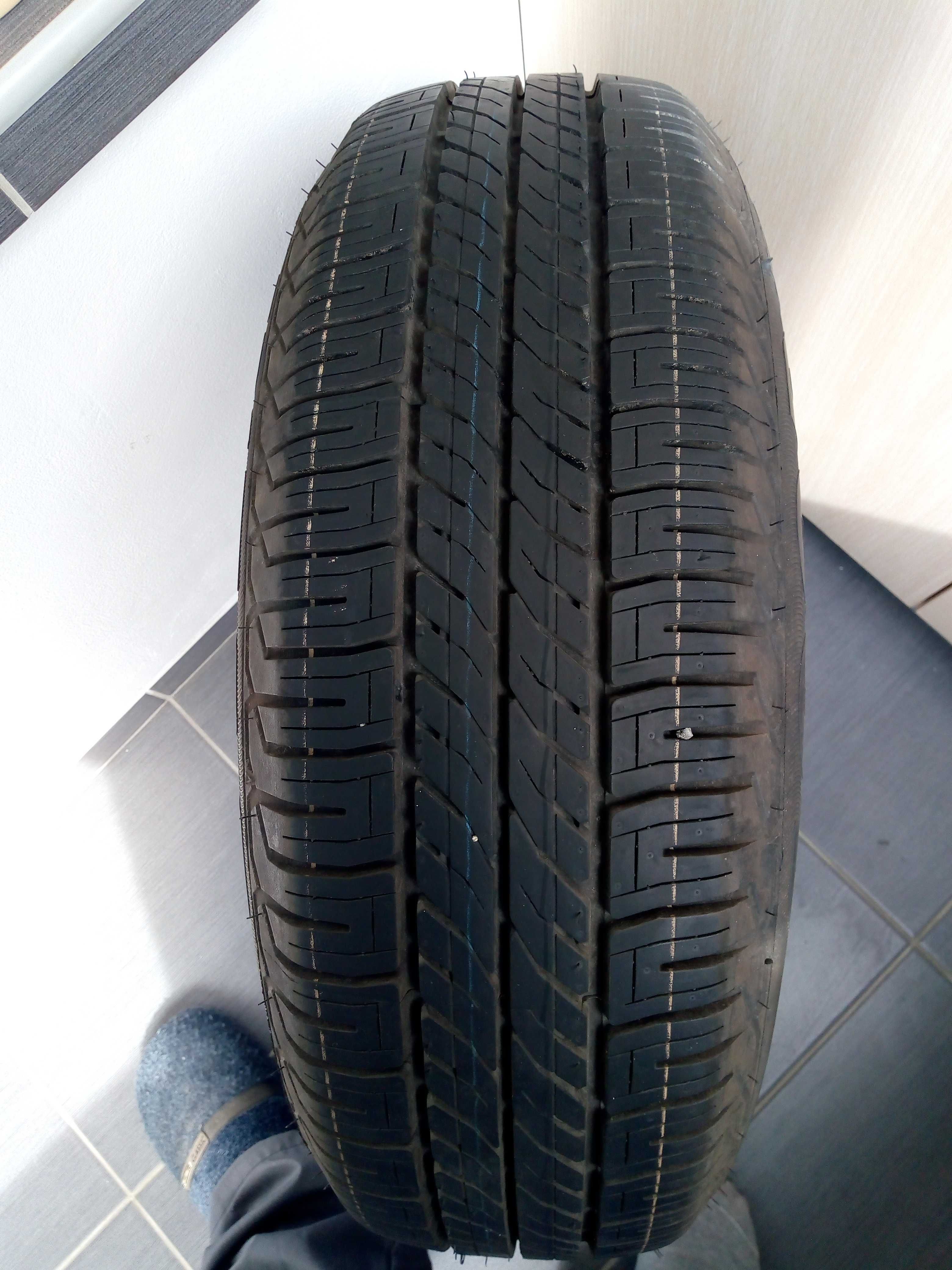 Автомобилна гума GoodYear 185х65х15