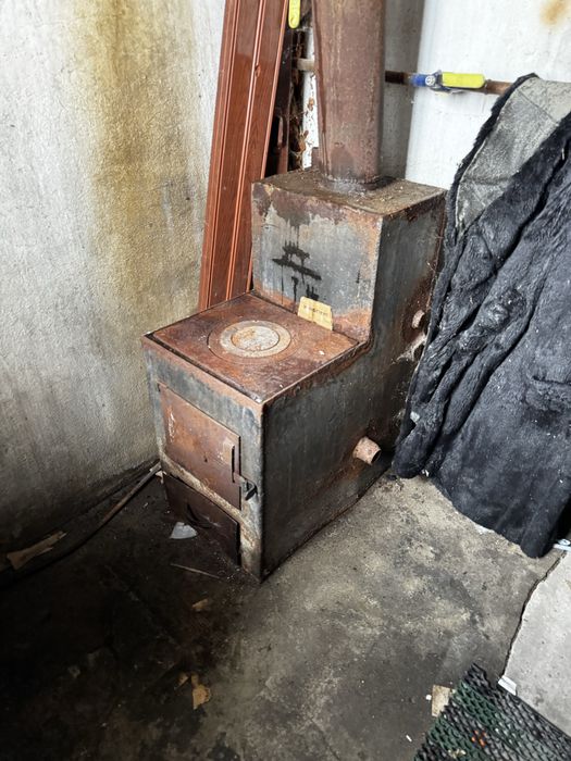 Продам котел отопительный