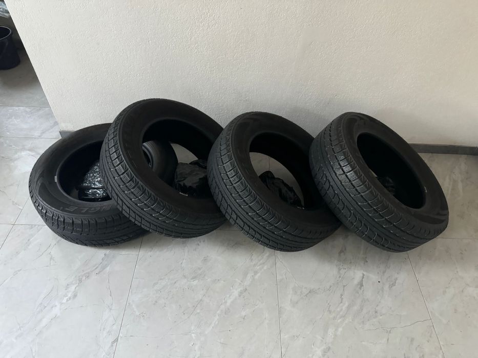 Зимние шины в отличном состоянии на 16