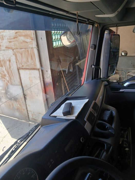 Autobasculanta 8x4