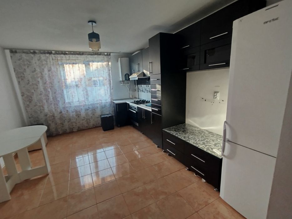 Apartament cu o cameră zona piata maratei