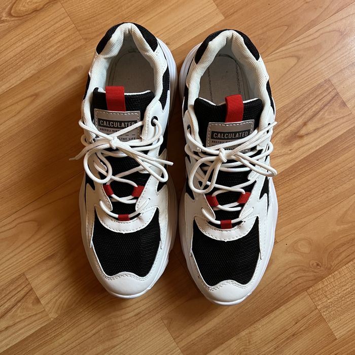 Adidasi sport ca noi