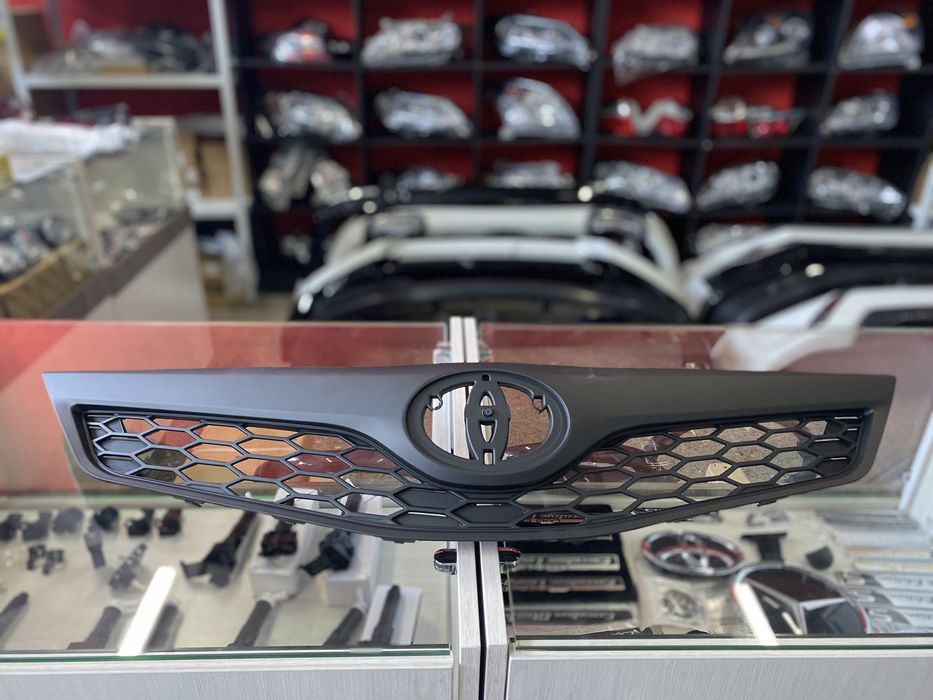 Решетка радиатор toyota camry 50 se