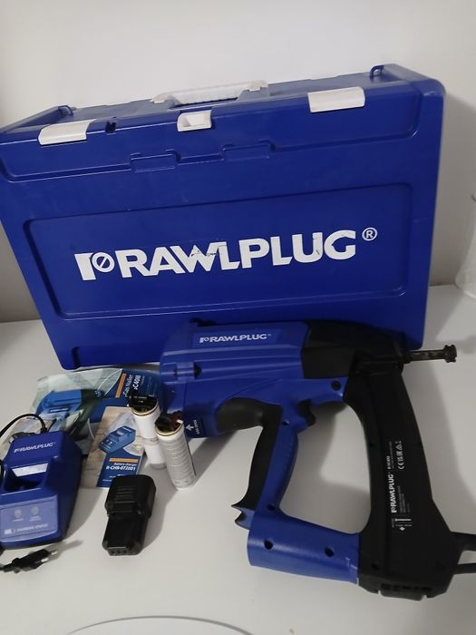 Pistol de bătut cuie pe gaz în beton și oțel RAWLPLUG R-SC40ii, ca NOU